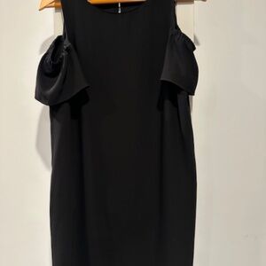 Amanda Uprichard black cold shoulder shift dress size medium.